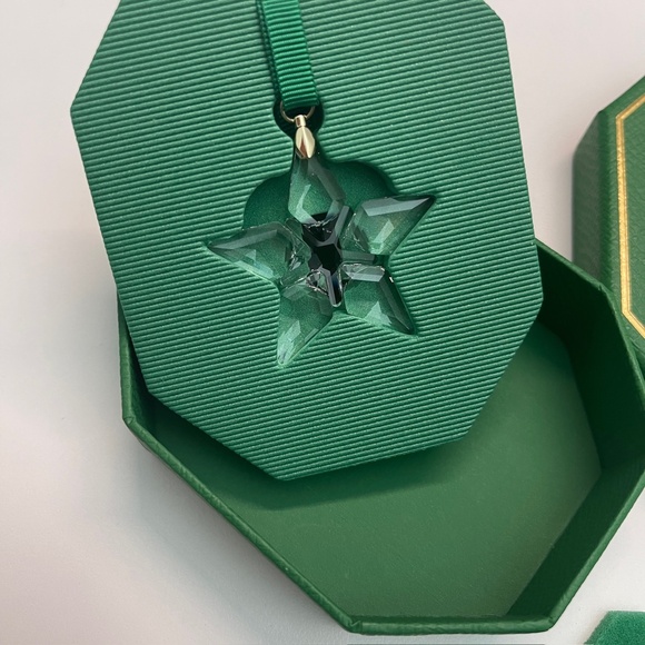 NEW in box Swarovski Little Star Christmas ORNAMENT 5646769 Clear Genuine - Picture 7 of 8